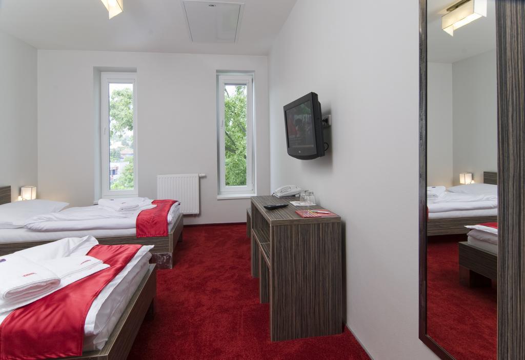 Hotel Olympia Kopřivnice المظهر الخارجي الصورة