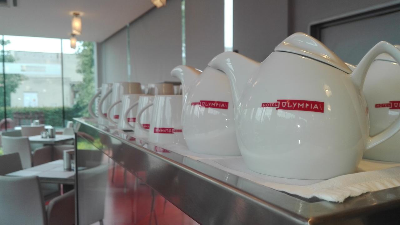 Hotel Olympia Kopřivnice المظهر الخارجي الصورة